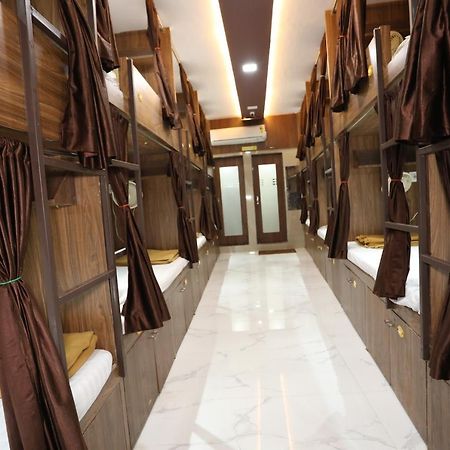 Mango Marol Dormitory Mumbai Bagian luar foto