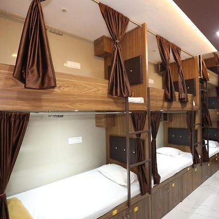 Mango Marol Dormitory Mumbai Bagian luar foto