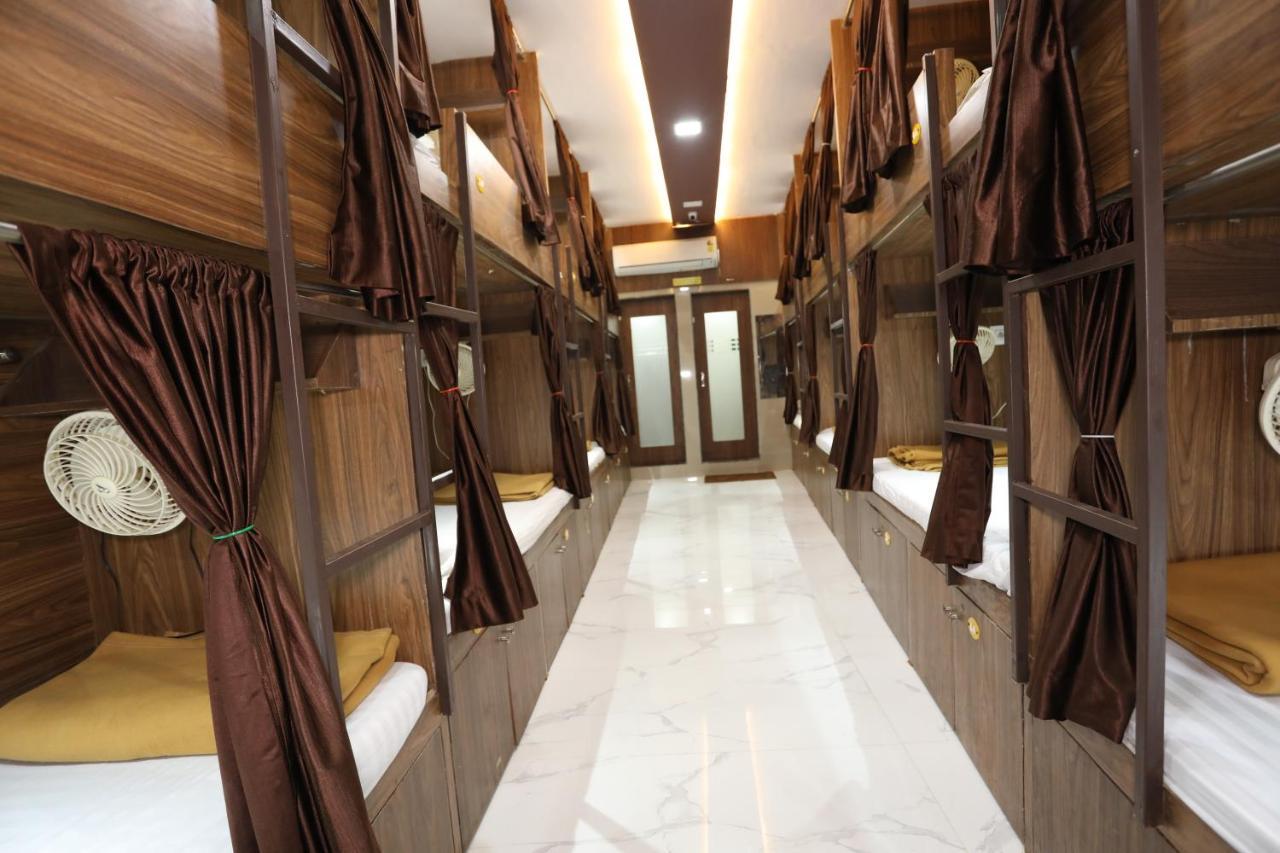 Mango Marol Dormitory Mumbai Bagian luar foto
