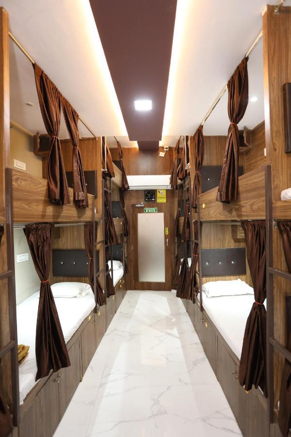 Mango Marol Dormitory Mumbai Bagian luar foto
